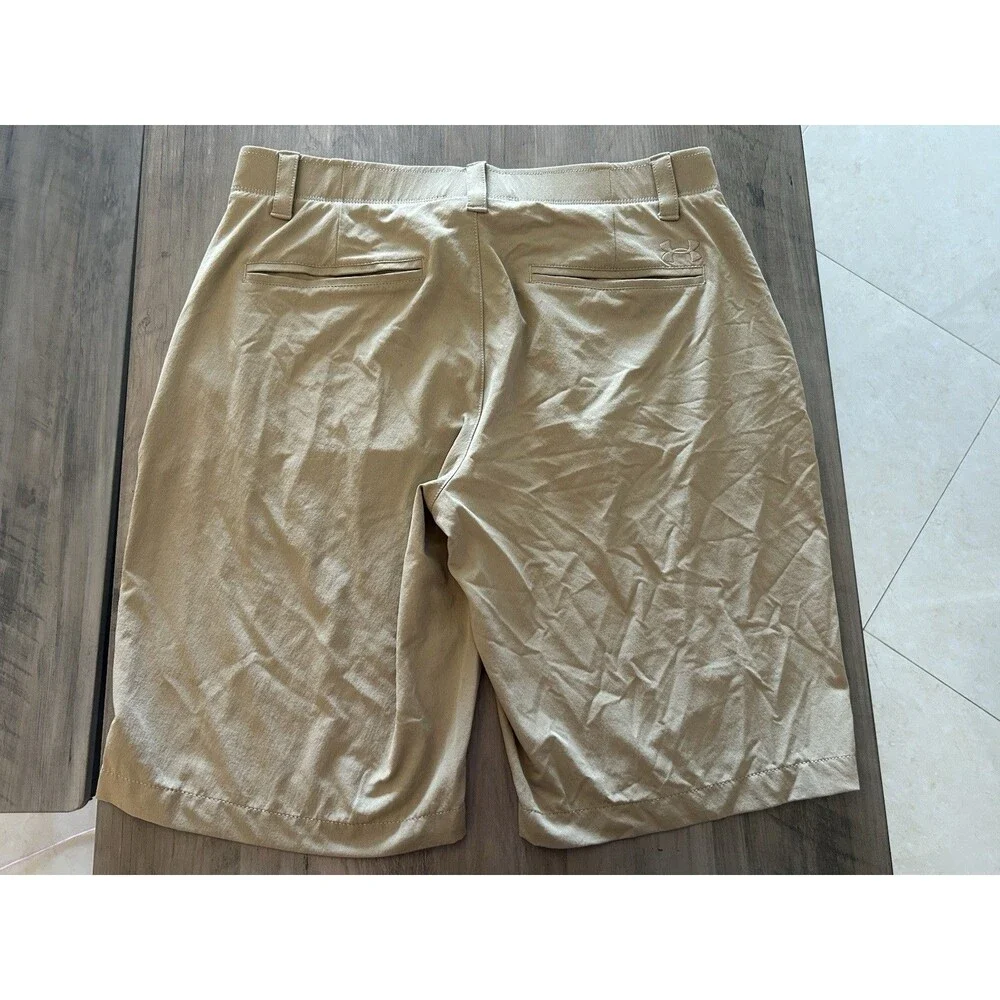 Under Armour Shorts Men's Size 34 11” Inseam Golf Chino Performance